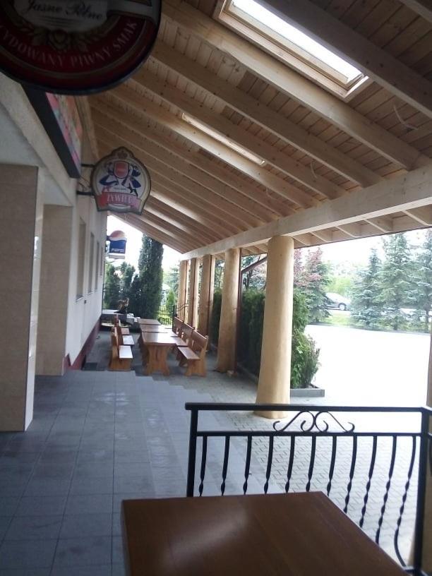 Zajazd Pod Jesionami Nisko Exterior foto